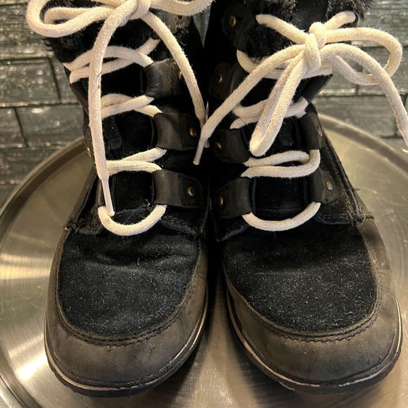 SOREL Kids Black Boots - Picture 7 of 8